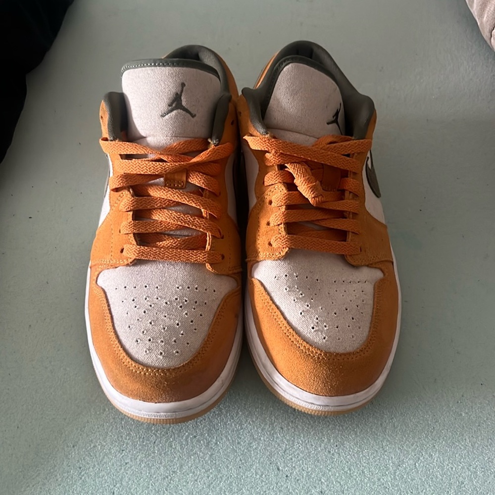Air Jordan 1
